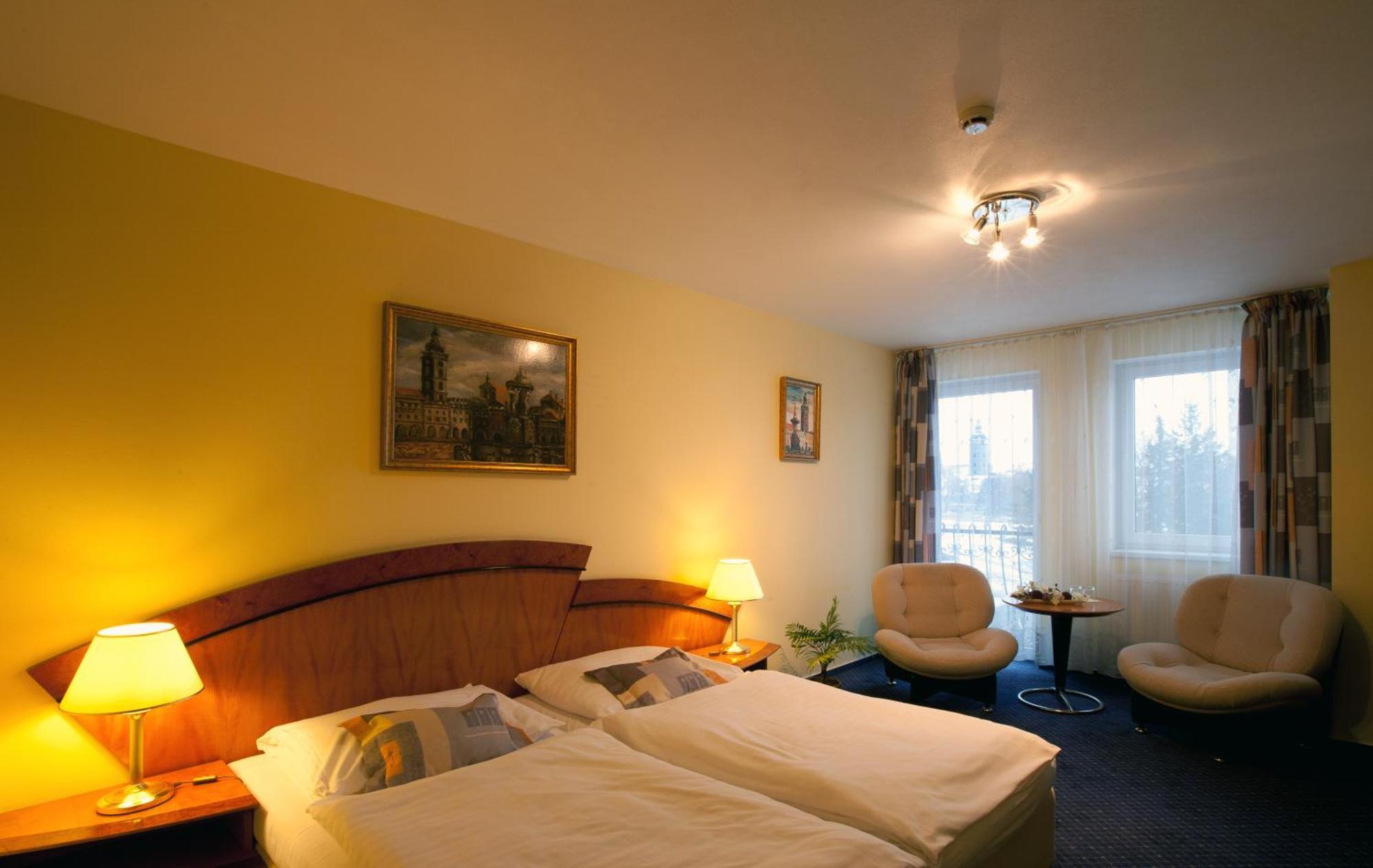 Hotel Savoy Ceske Budejovice Eksteriør billede