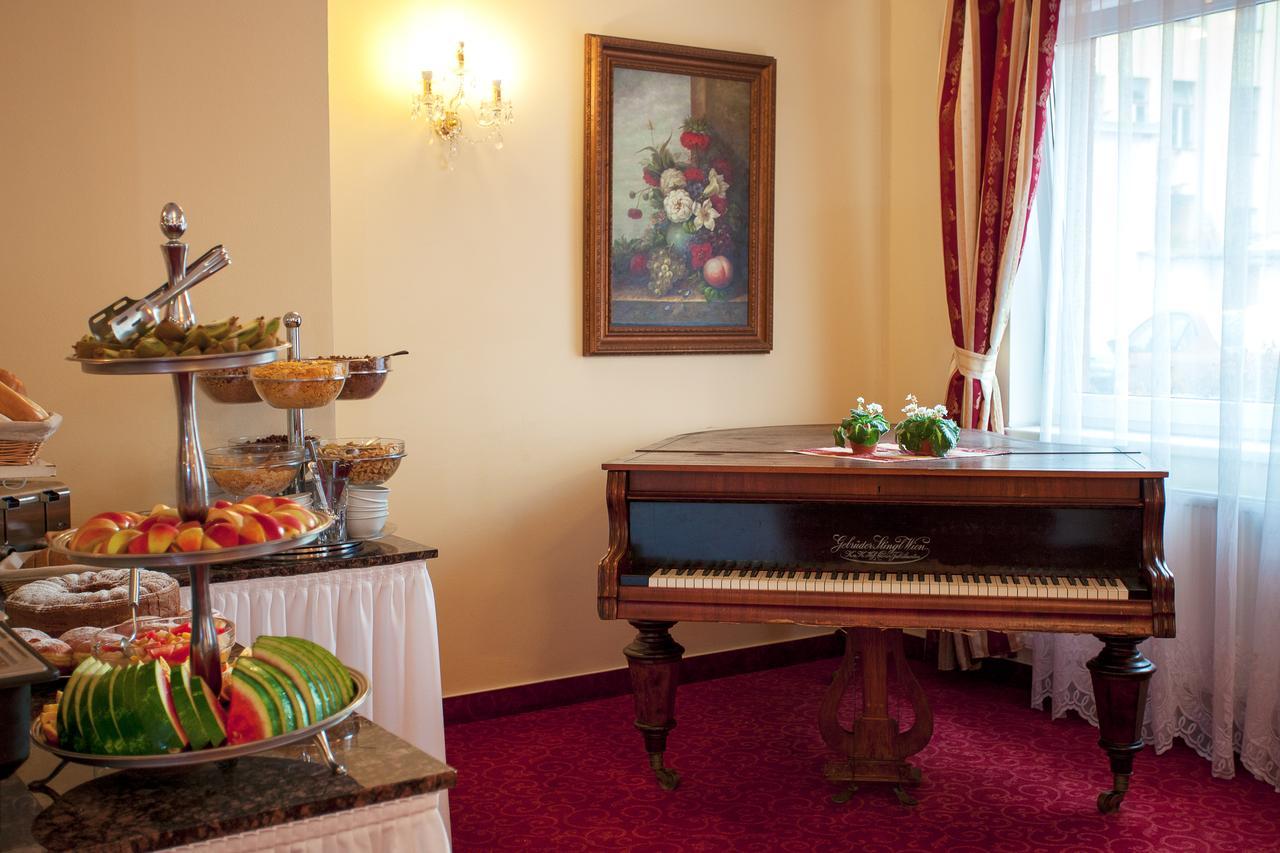 Hotel Savoy Ceske Budejovice Eksteriør billede