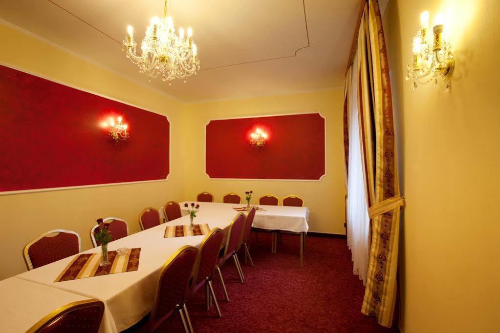Hotel Savoy Ceske Budejovice Eksteriør billede